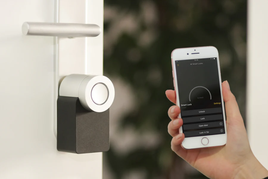 Smart control device and mobile app